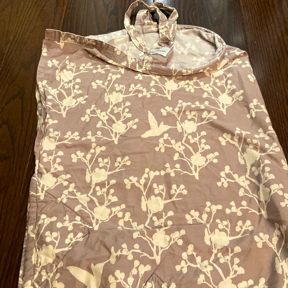 Bebe Au Lait Nursing Cover - Picture 2 of 5